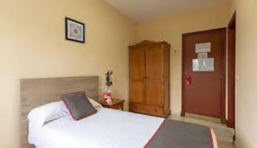 Hostal-Restaurante El Paisano Guadalema de los Quinteros Extérieur photo