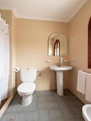 Hostal-Restaurante El Paisano Guadalema de los Quinteros Extérieur photo